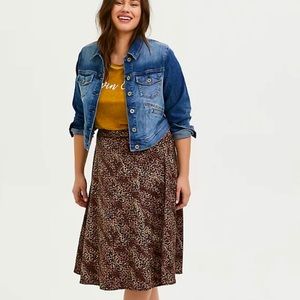 NWOT Torrid Leopard Satin Midi Skirt